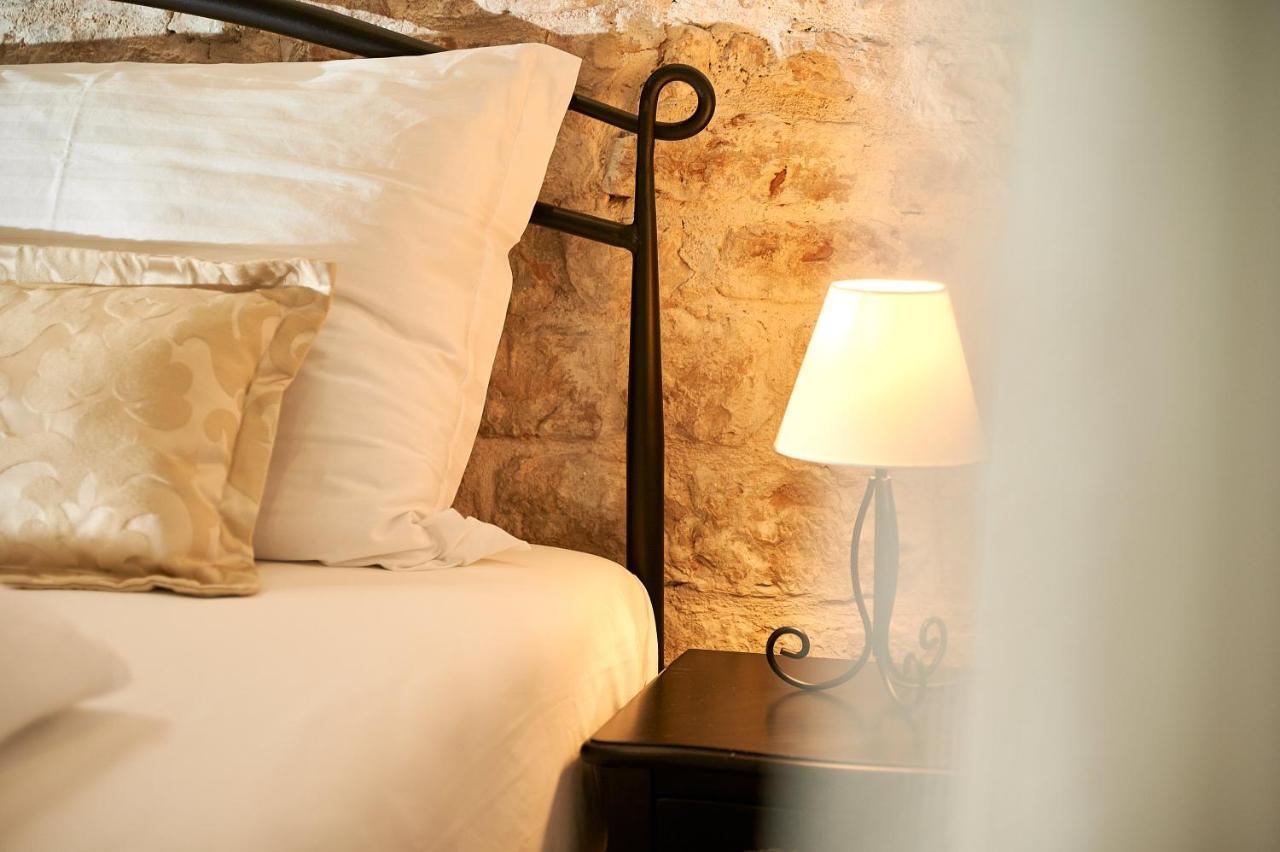 Rustic Apartments Sv Frane In The Old Town Šibenik Eksteriør billede