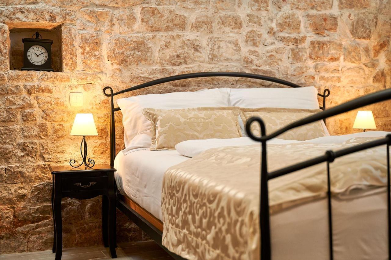 Rustic Apartments Sv Frane In The Old Town Šibenik Eksteriør billede
