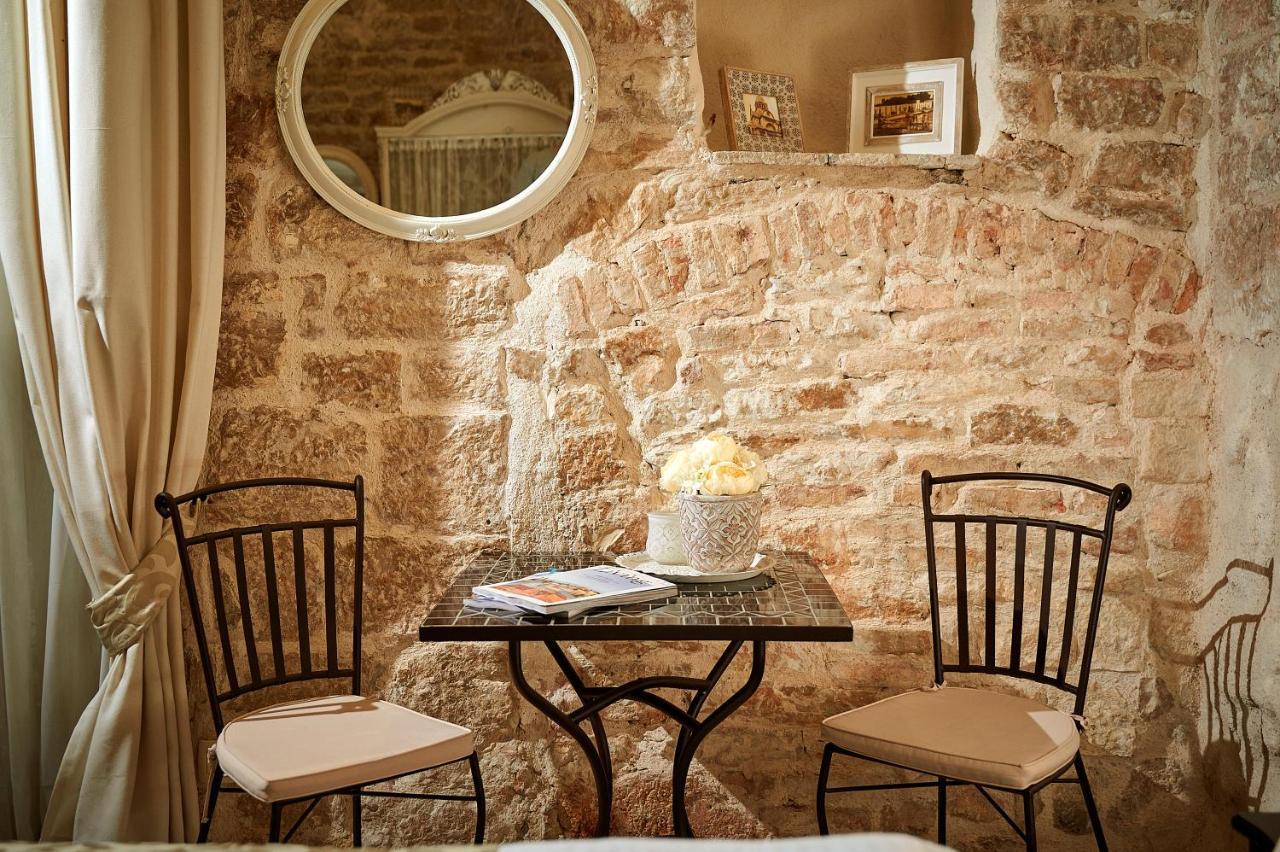 Rustic Apartments Sv Frane In The Old Town Šibenik Eksteriør billede