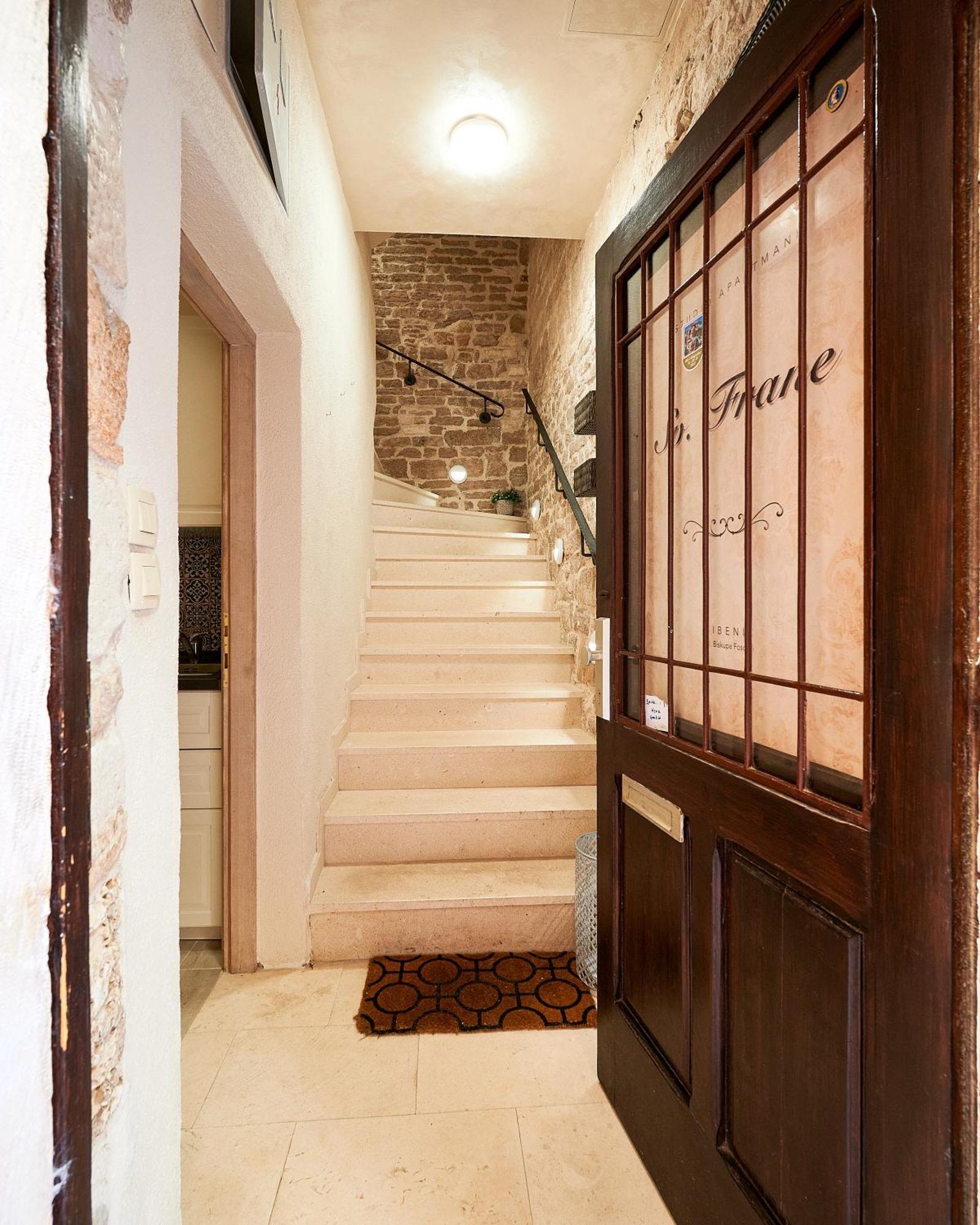 Rustic Apartments Sv Frane In The Old Town Šibenik Eksteriør billede