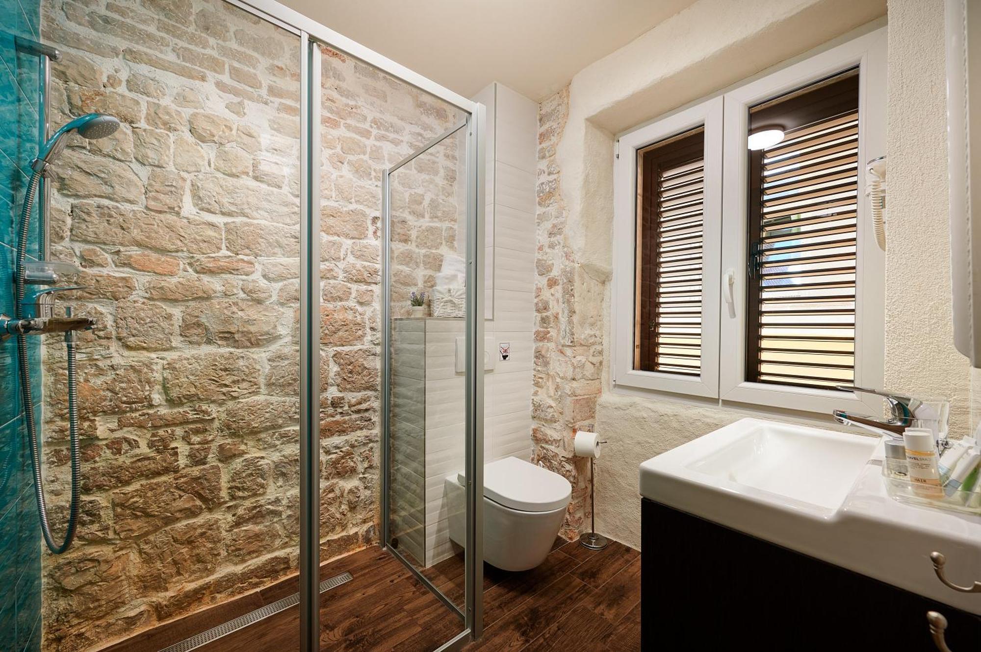 Rustic Apartments Sv Frane In The Old Town Šibenik Eksteriør billede