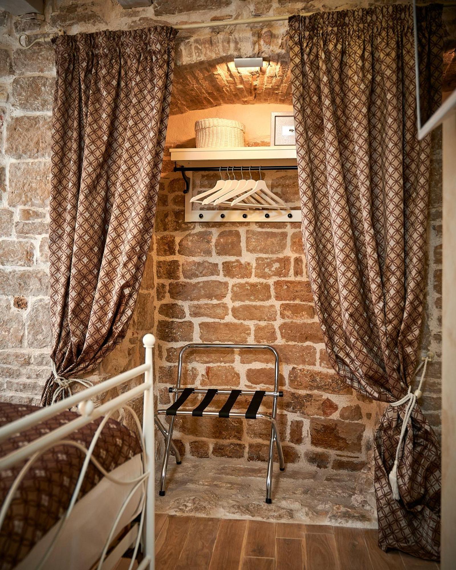 Rustic Apartments Sv Frane In The Old Town Šibenik Eksteriør billede