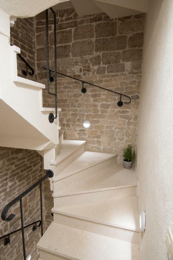 Rustic Apartments Sv Frane In The Old Town Šibenik Eksteriør billede